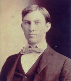 Leslie Biggins, Naperville, Illinois, 1895, age 18.